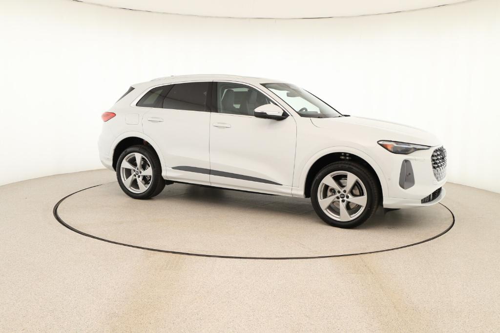 new 2025 Audi Q5 car, priced at $61,150
