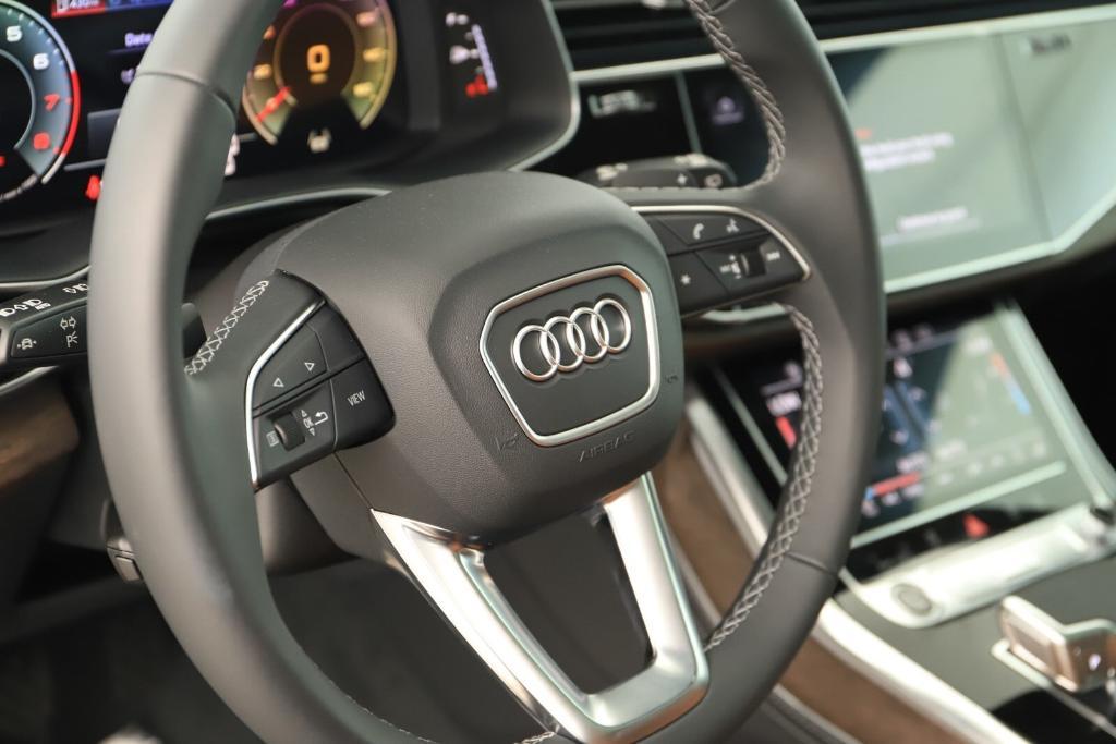 new 2025 Audi Q7 car, priced at $84,020