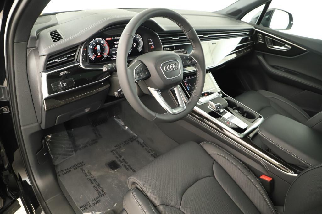 new 2025 Audi Q7 car, priced at $84,810