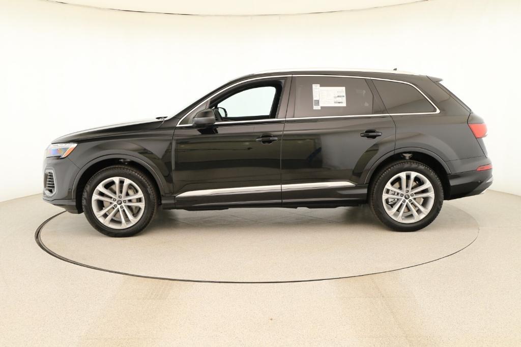 new 2025 Audi Q7 car, priced at $75,510