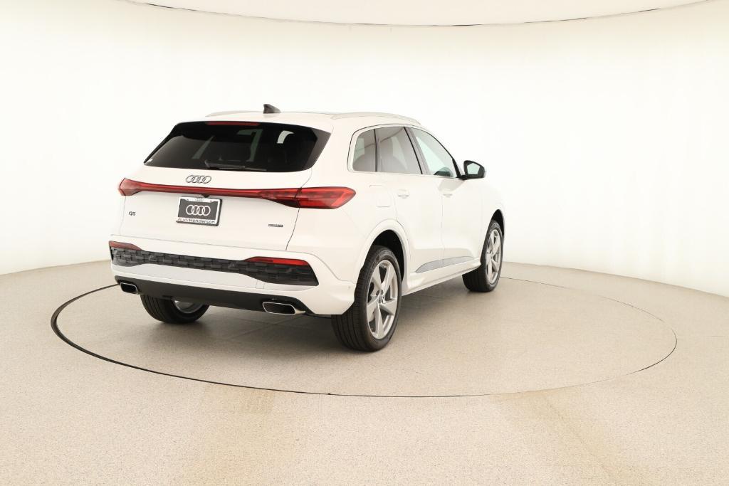 new 2025 Audi Q5 car, priced at $60,645