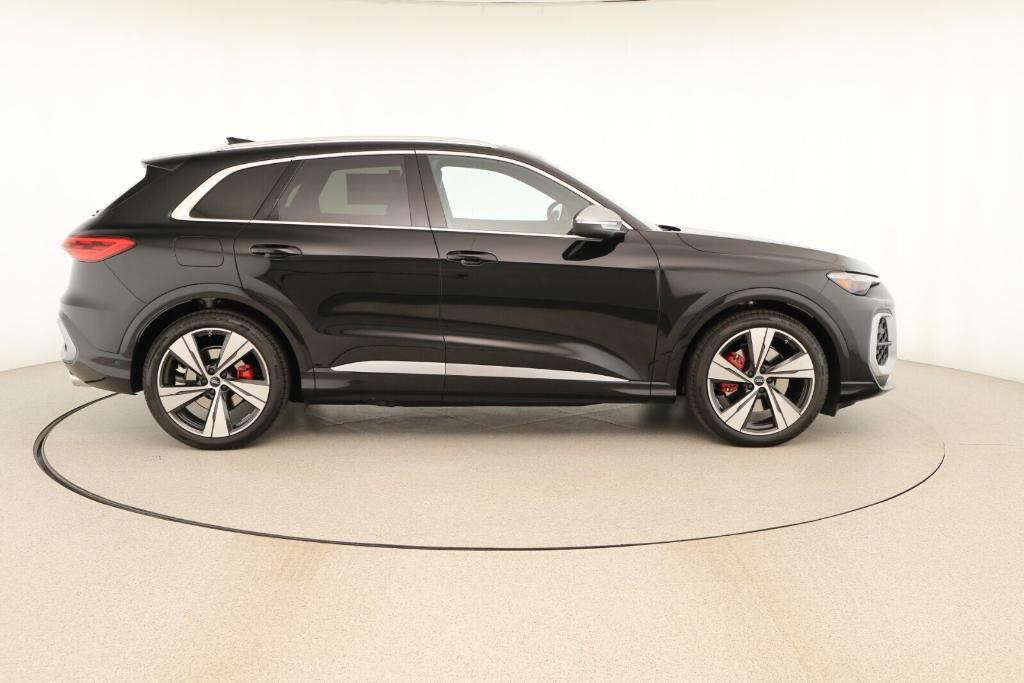 new 2025 Audi SQ5 car, priced at $74,050