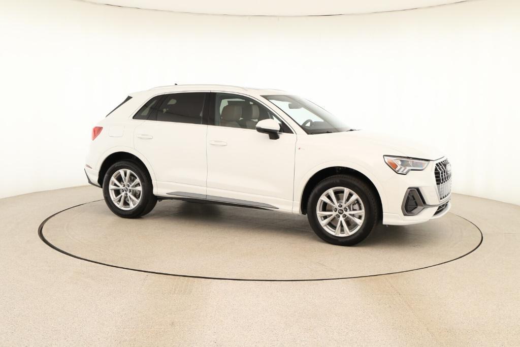 new 2025 Audi Q3 car, priced at $43,580