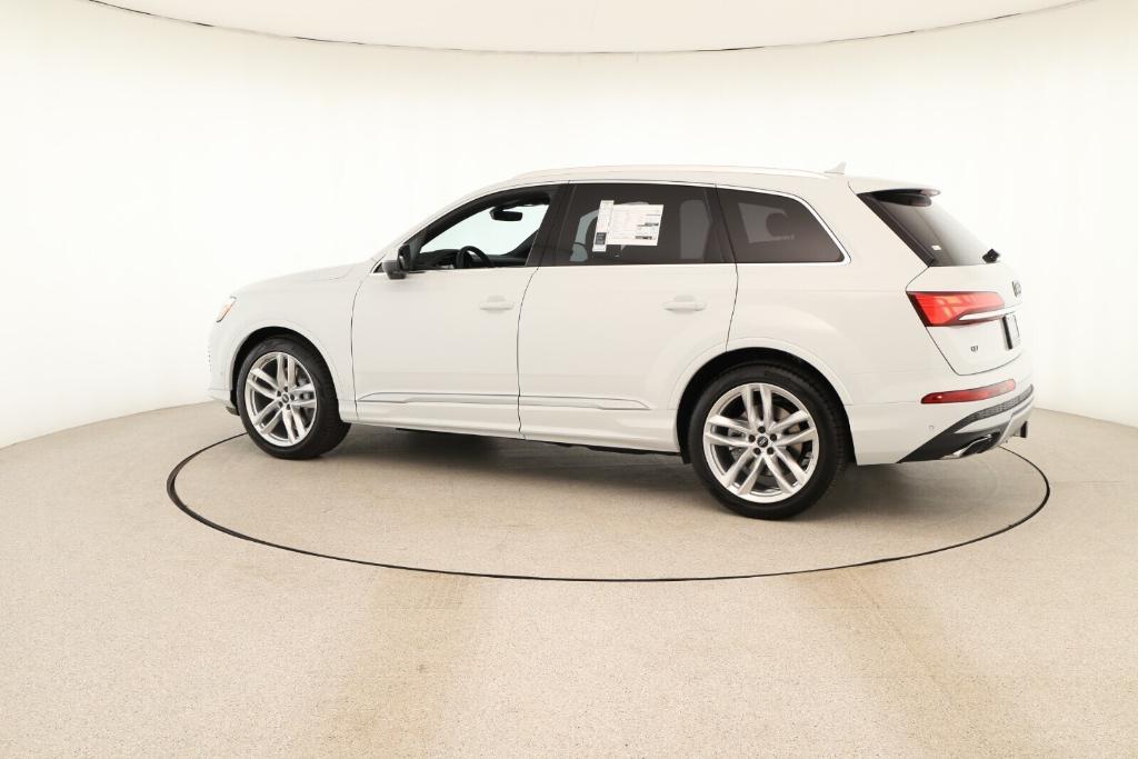 new 2025 Audi Q7 car, priced at $76,900