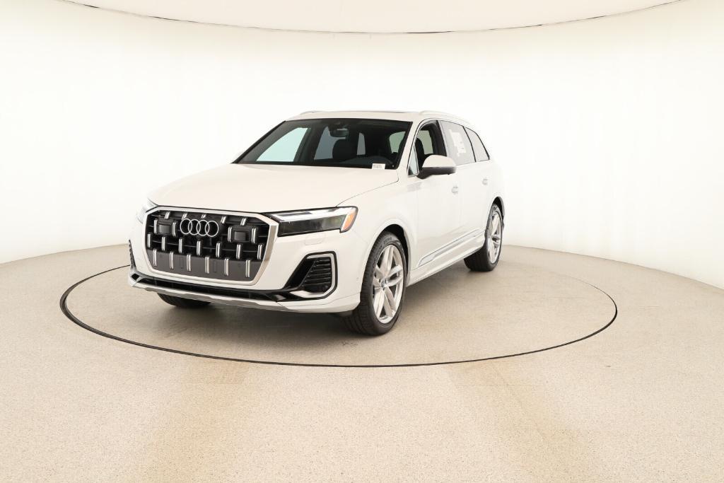 new 2025 Audi Q7 car, priced at $76,770