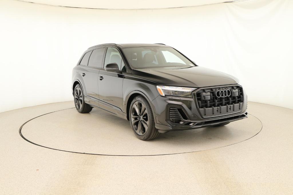 new 2025 Audi Q7 car, priced at $84,810