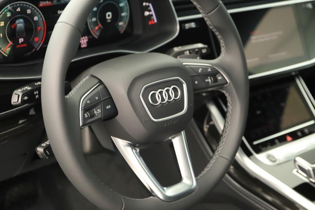 new 2025 Audi Q7 car, priced at $84,810