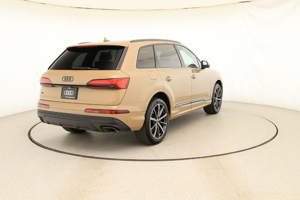 new 2025 Audi Q7 car, priced at $69,370