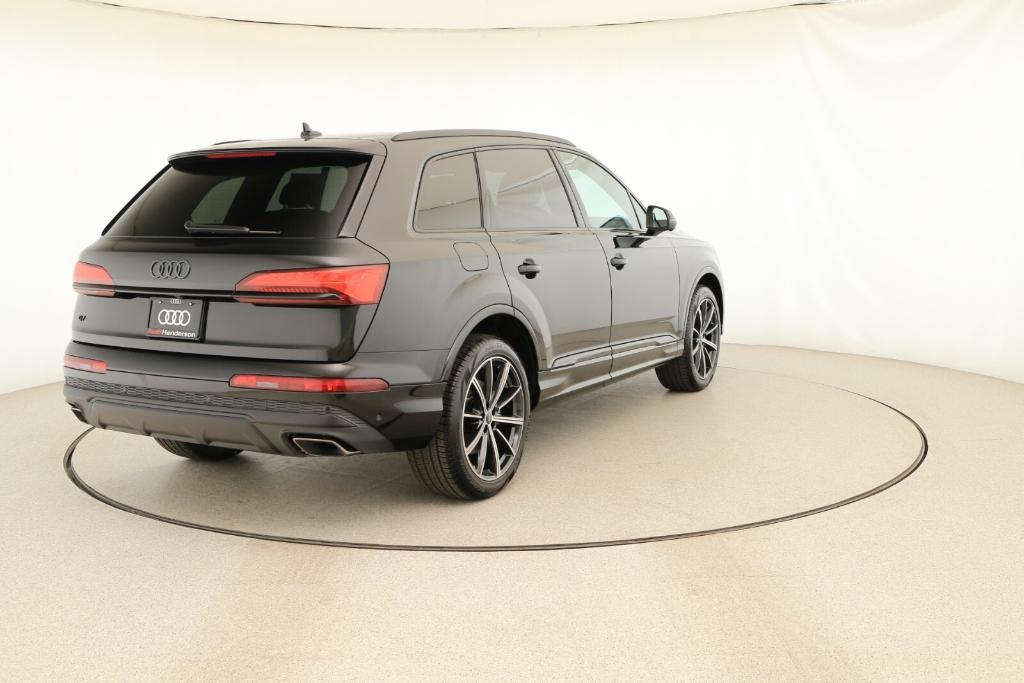 new 2025 Audi Q7 car, priced at $69,370