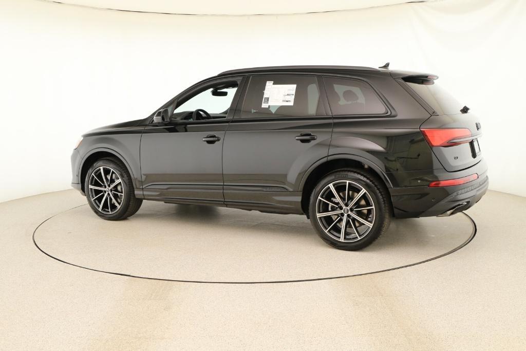 new 2025 Audi Q7 car, priced at $69,370