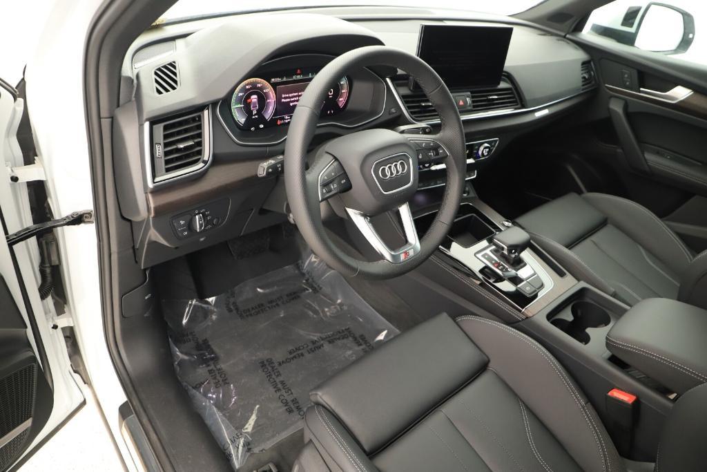 new 2025 Audi Q5 car, priced at $69,250