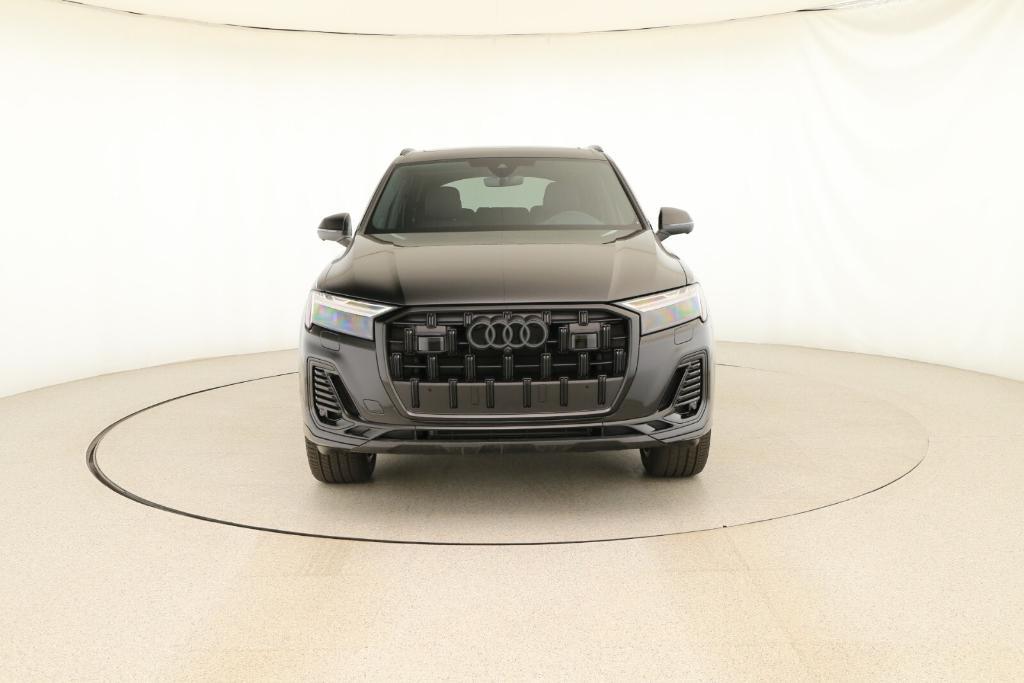 new 2025 Audi Q7 car, priced at $72,420