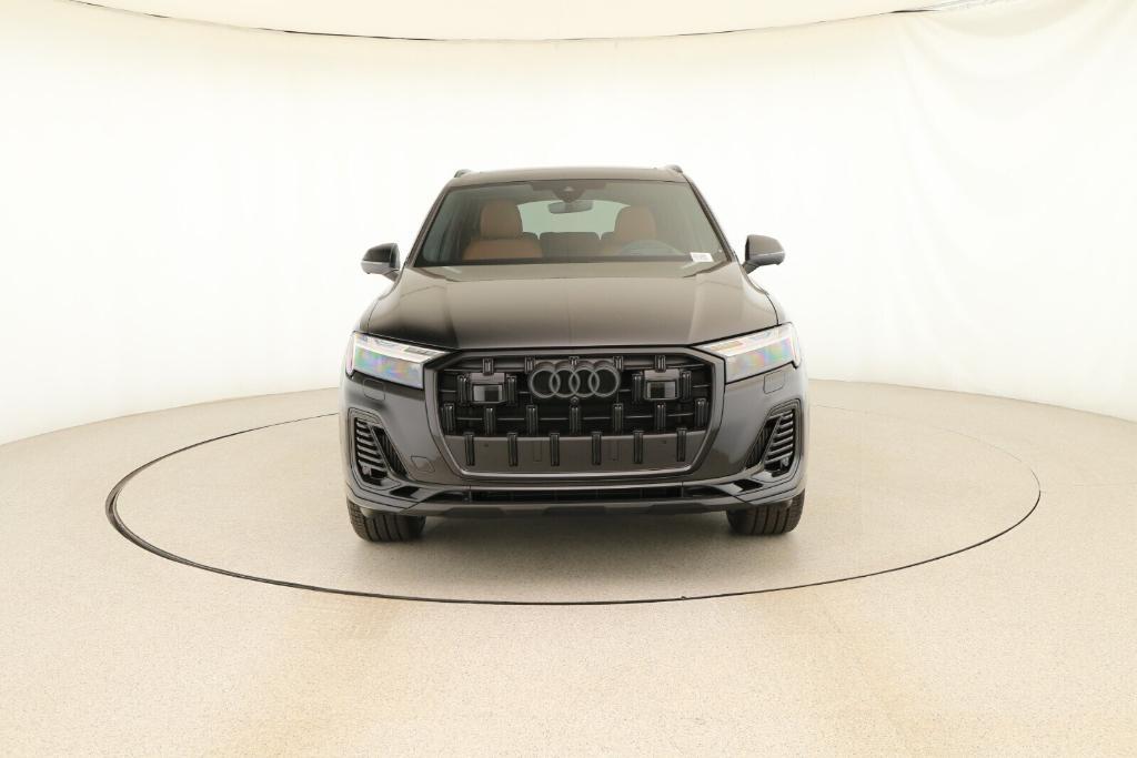 new 2025 Audi Q7 car, priced at $84,810