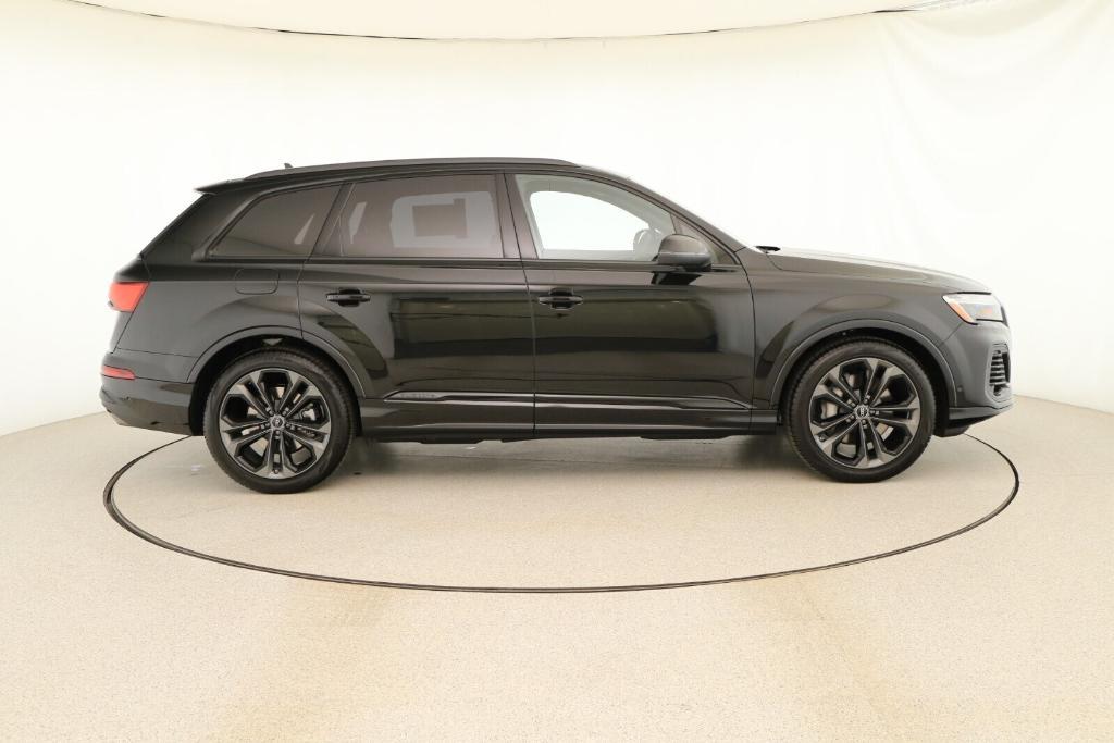 new 2025 Audi Q7 car, priced at $84,810