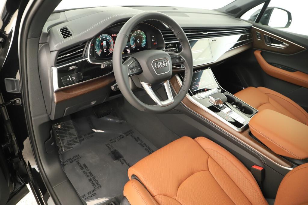 new 2025 Audi Q7 car, priced at $84,810