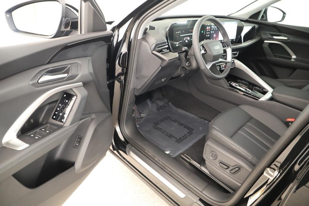 new 2025 Audi Q5 car, priced at $55,885
