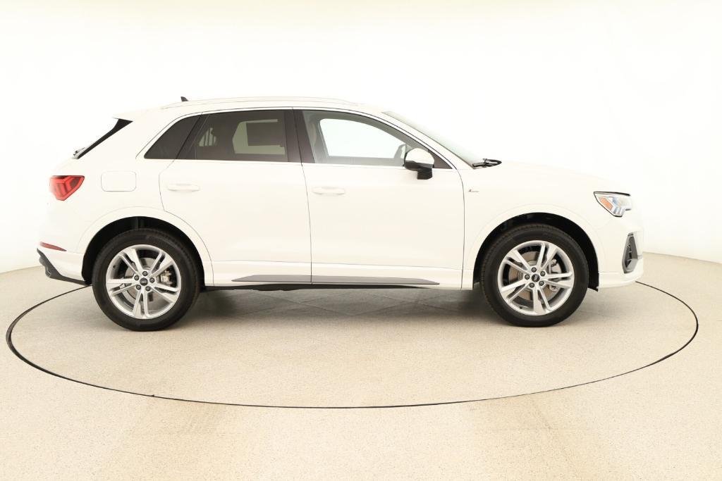 new 2024 Audi Q3 car, priced at $47,325