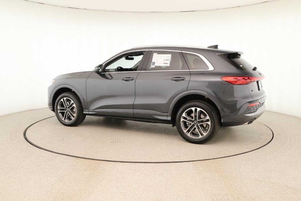 new 2025 Audi Q5 car, priced at $58,040