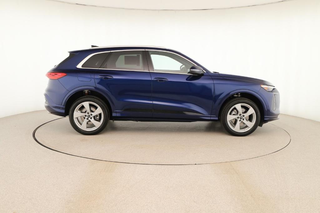 new 2025 Audi Q5 car, priced at $61,240
