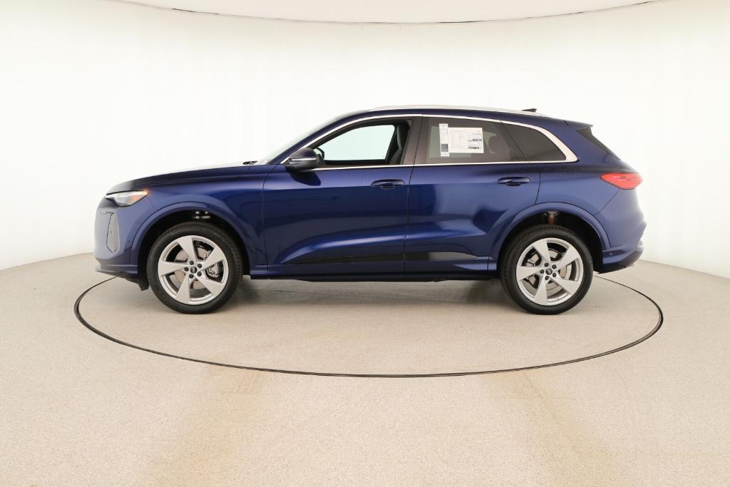 new 2025 Audi Q5 car, priced at $61,240