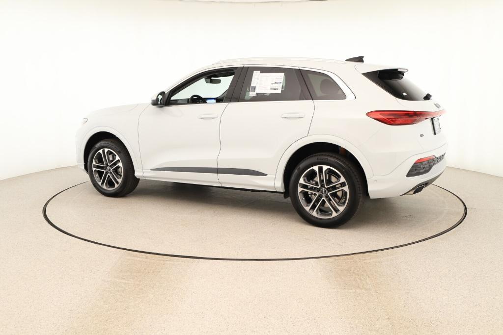 new 2025 Audi Q5 car, priced at $57,760