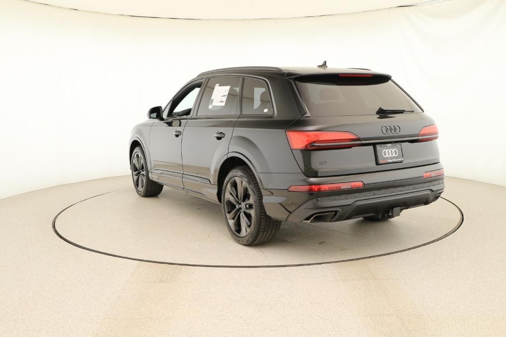 new 2025 Audi Q7 car, priced at $77,460