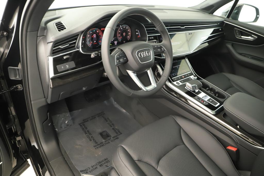 new 2025 Audi Q7 car, priced at $77,460