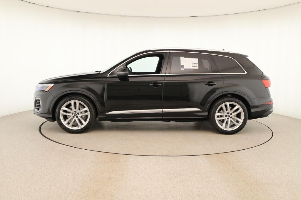 new 2025 Audi Q7 car, priced at $76,770