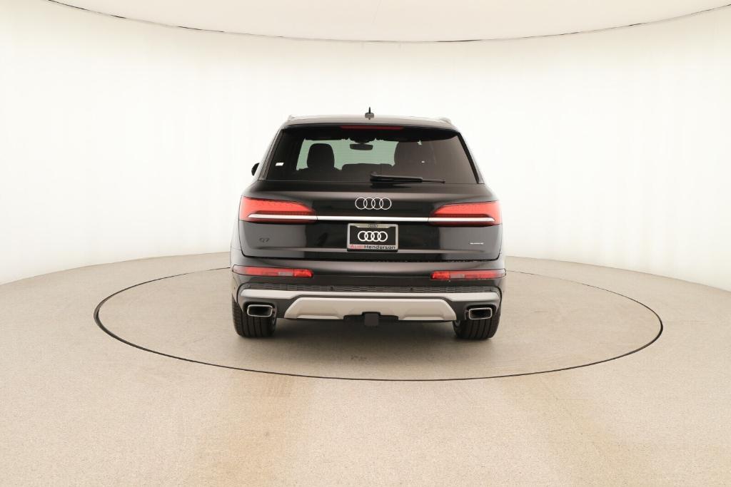 new 2025 Audi Q7 car, priced at $76,770