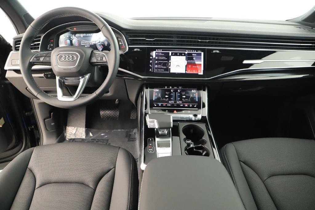 new 2025 Audi Q7 car, priced at $76,770