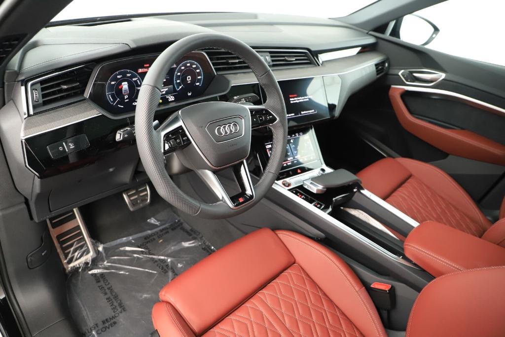 new 2024 Audi SQ8 e-tron car, priced at $107,405