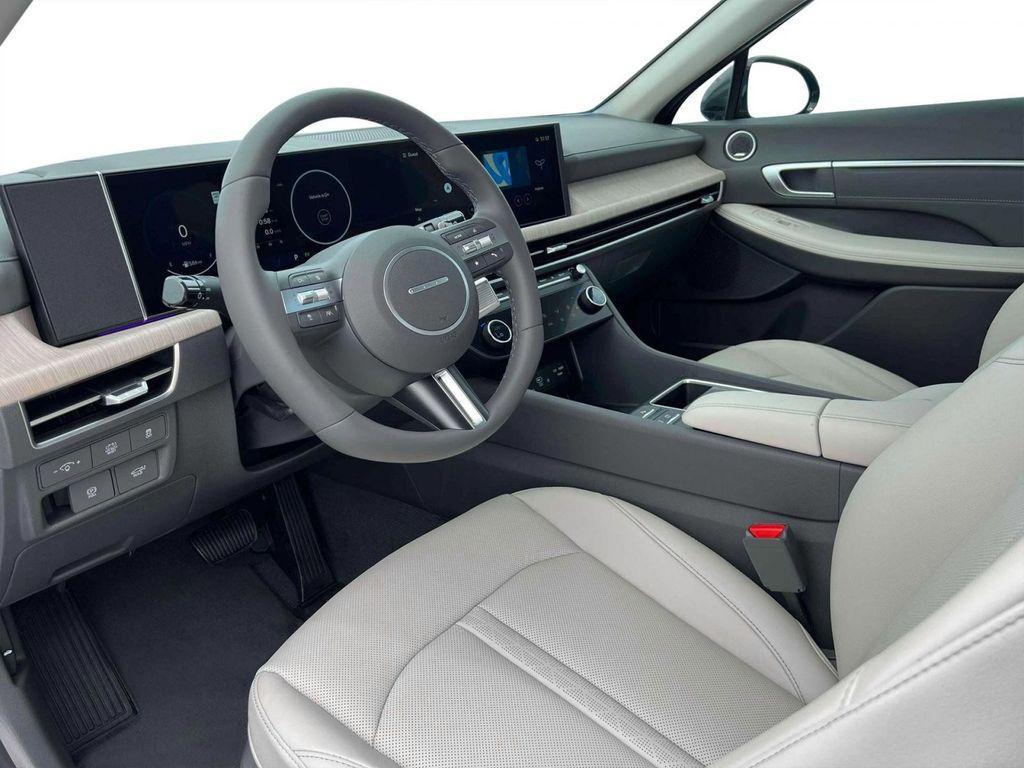 new 2025 Hyundai Sonata Hybrid car, priced at $36,757