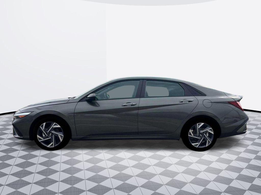 new 2025 Hyundai Elantra car, priced at $23,574