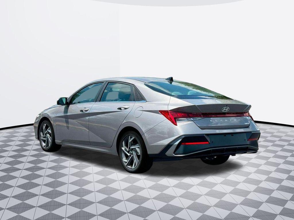new 2025 Hyundai Elantra car, priced at $27,017