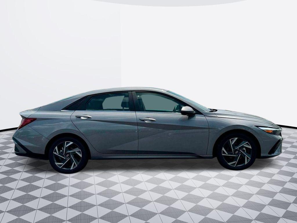 new 2025 Hyundai Elantra car, priced at $27,017