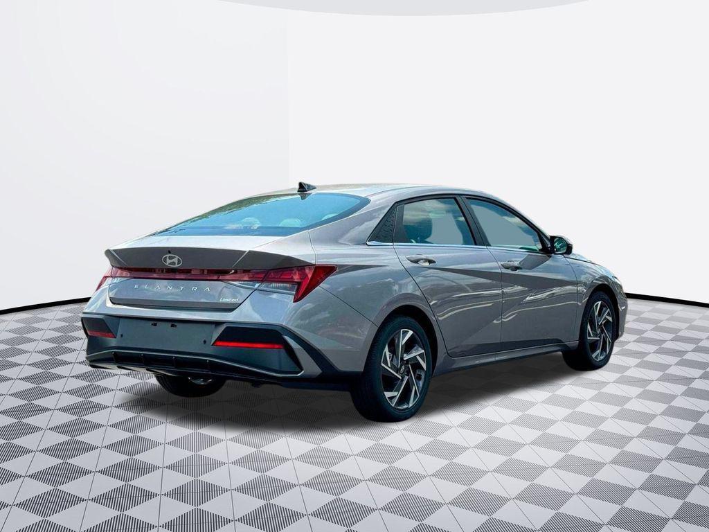 new 2025 Hyundai Elantra car, priced at $27,017