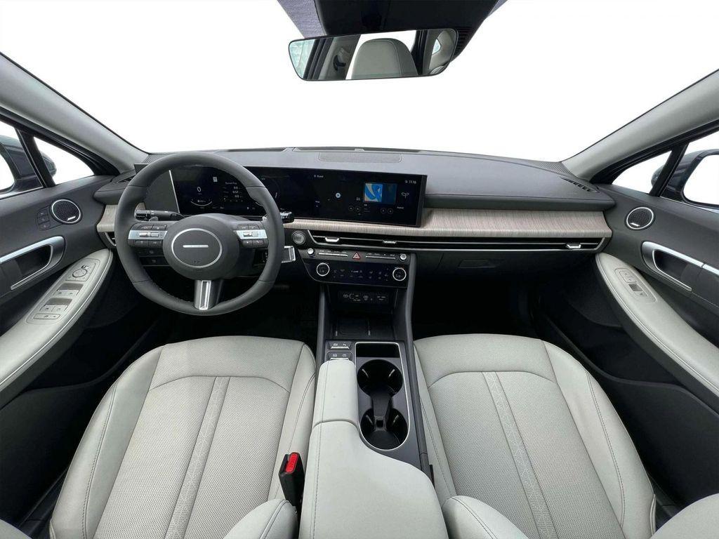 new 2025 Hyundai Sonata Hybrid car, priced at $36,657