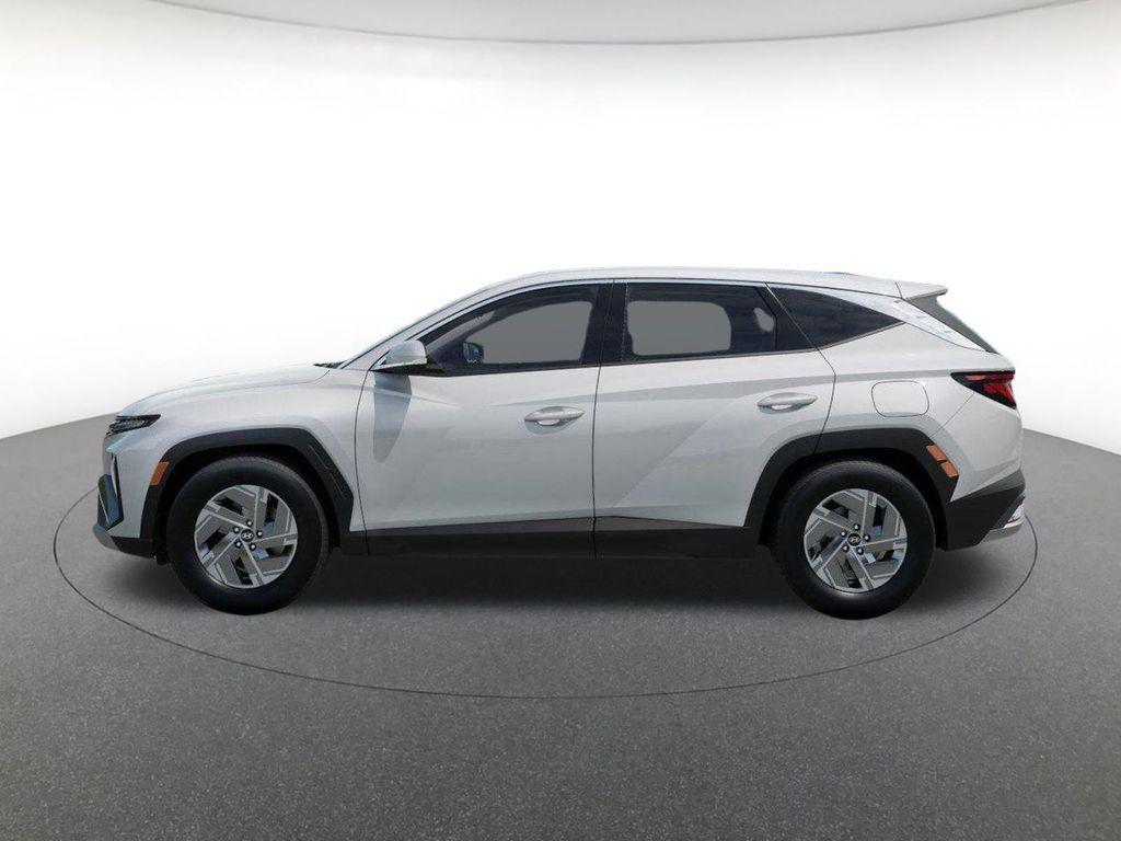 new 2026 Hyundai TUCSON Hybrid car, priced at $31,984