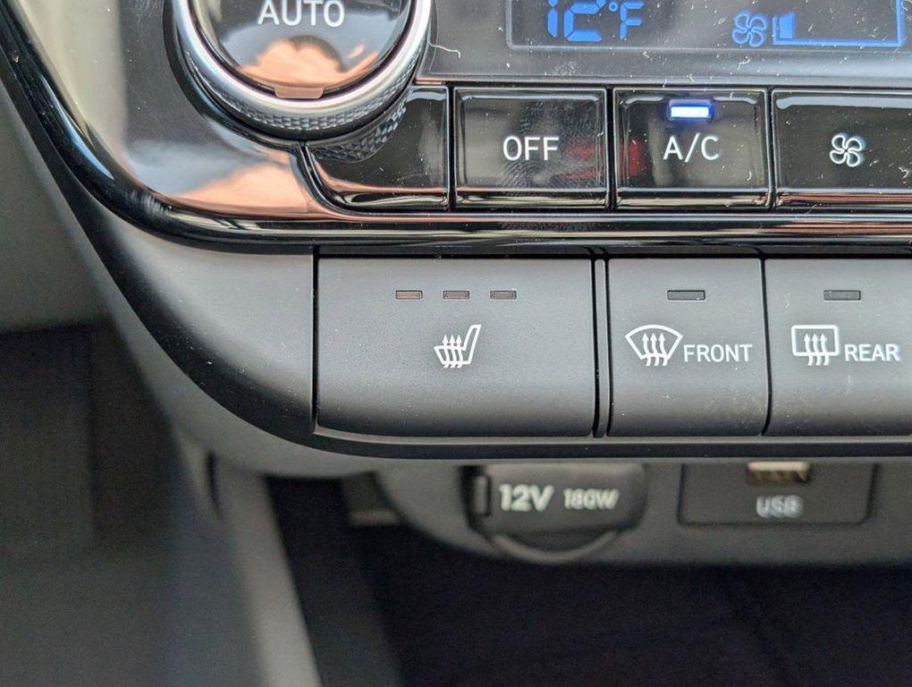new 2025 Hyundai Elantra car, priced at $26,045