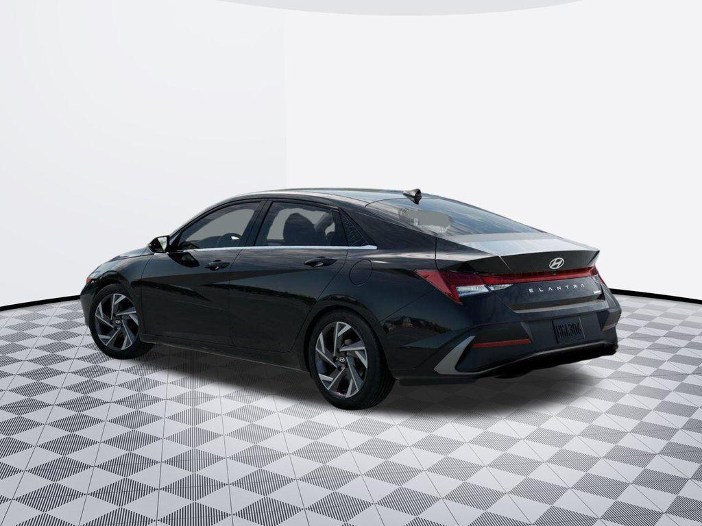 new 2025 Hyundai Elantra car, priced at $28,435