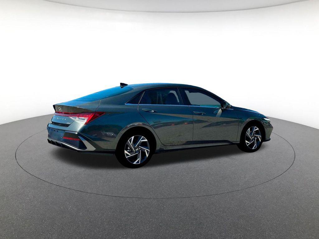 new 2025 Hyundai Elantra car, priced at $27,217