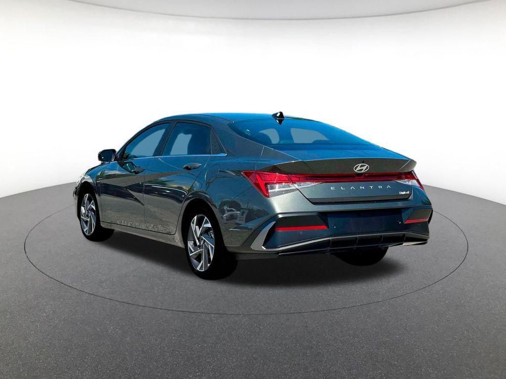 new 2025 Hyundai Elantra car, priced at $27,217