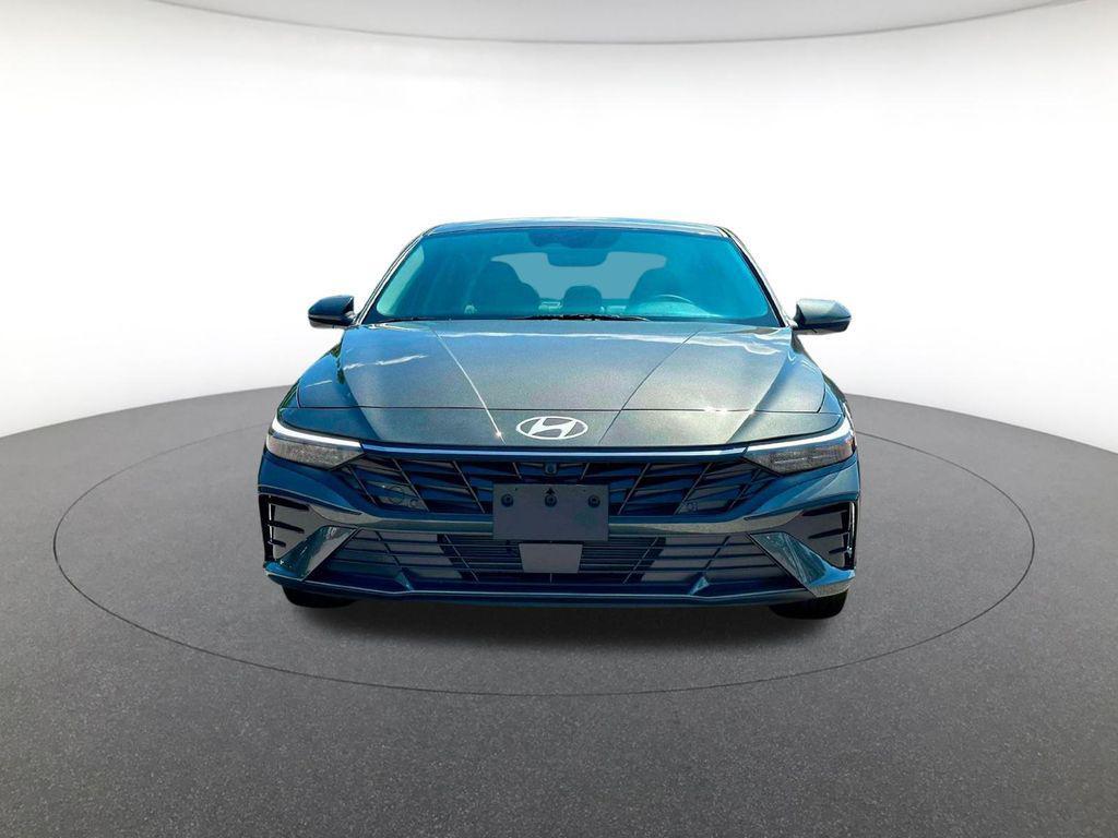 new 2025 Hyundai Elantra car, priced at $27,217
