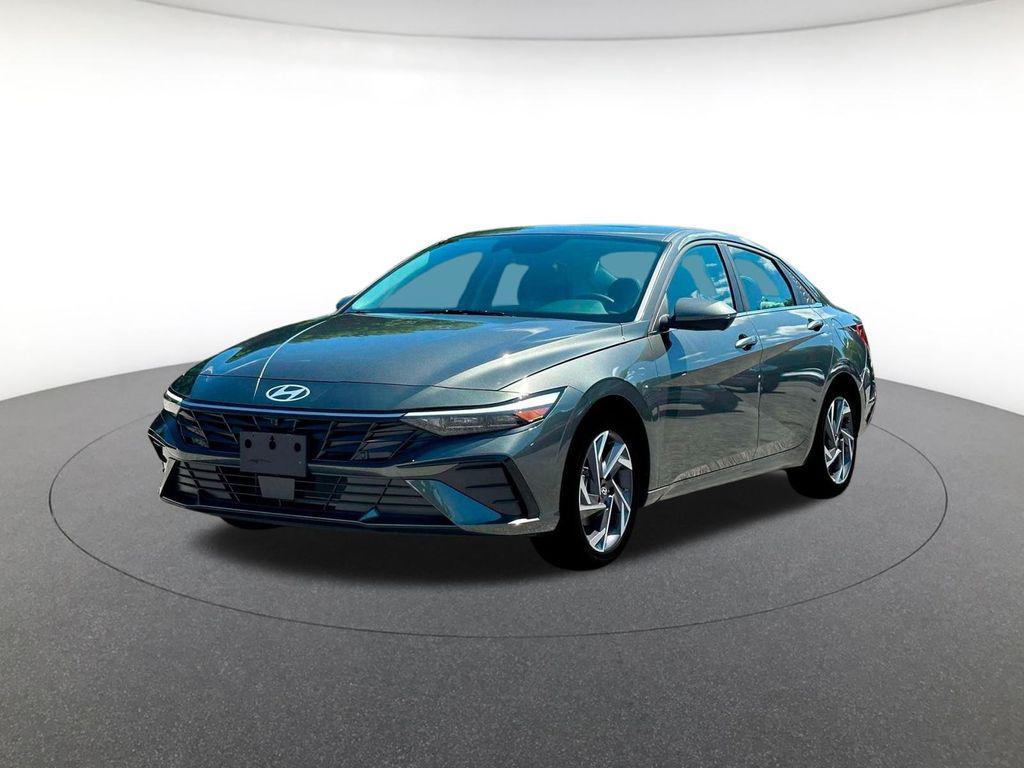 new 2025 Hyundai Elantra car, priced at $27,217