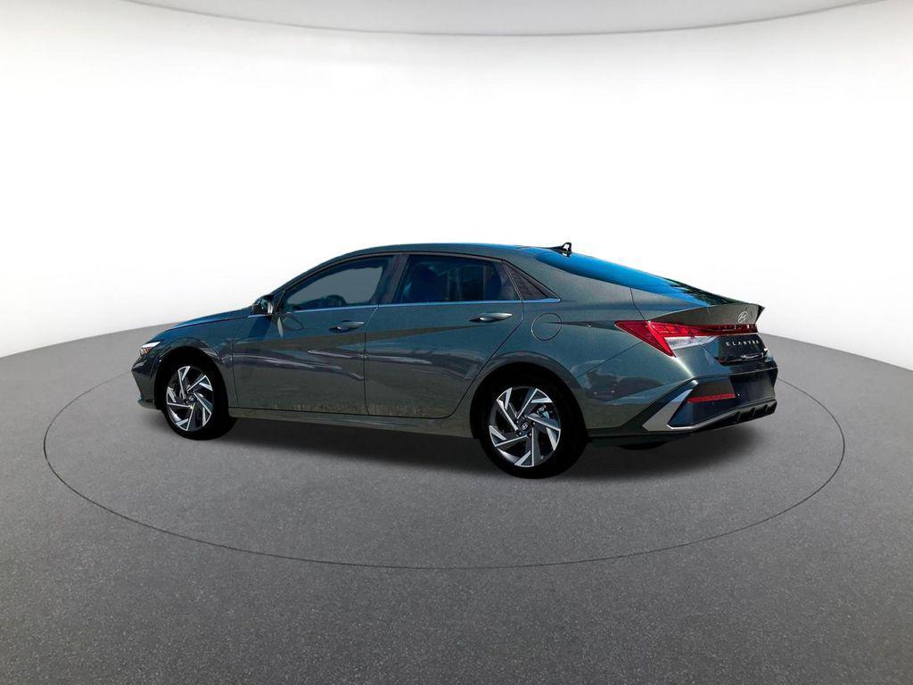 new 2025 Hyundai Elantra car, priced at $27,217