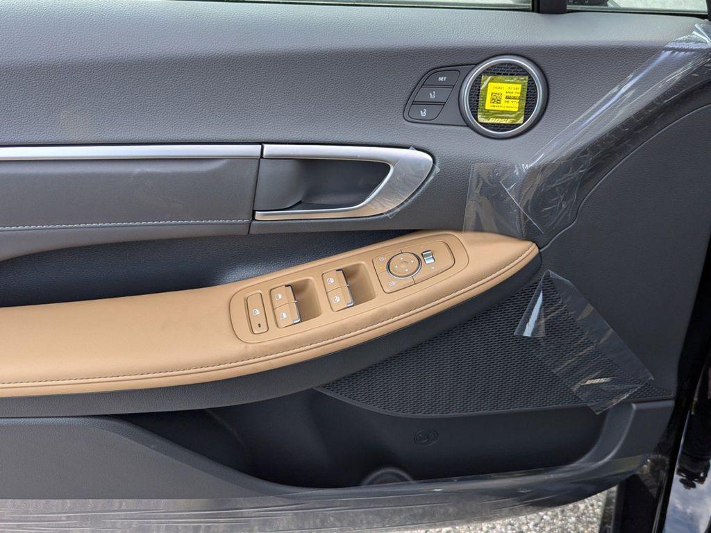 new 2025 Hyundai Sonata Hybrid car, priced at $36,942