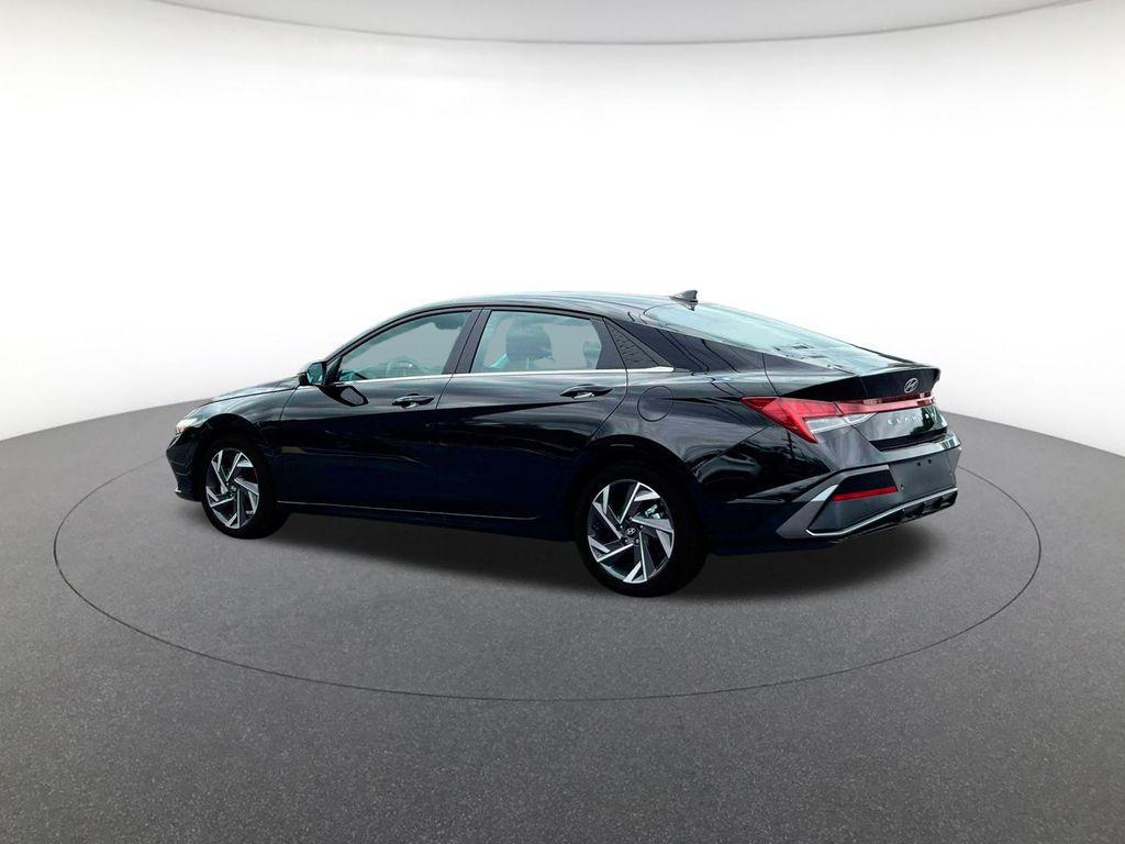 new 2025 Hyundai Elantra car, priced at $27,217