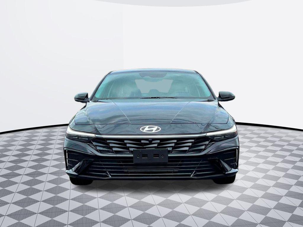 new 2025 Hyundai Elantra car, priced at $27,017