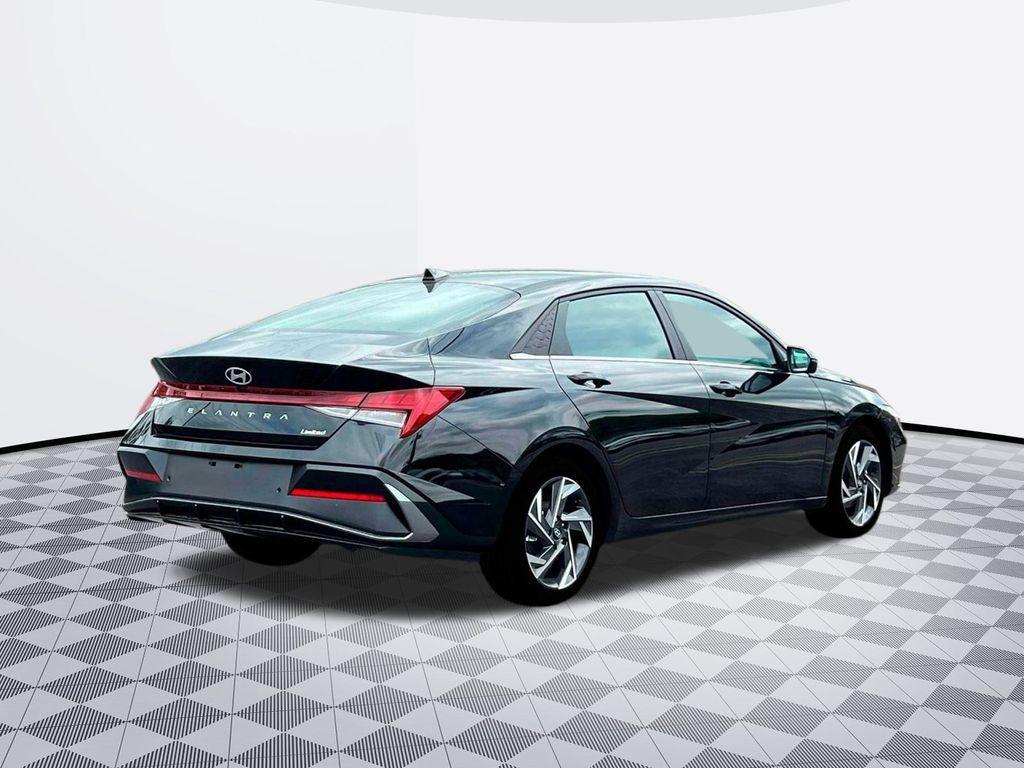 new 2025 Hyundai Elantra car, priced at $27,017