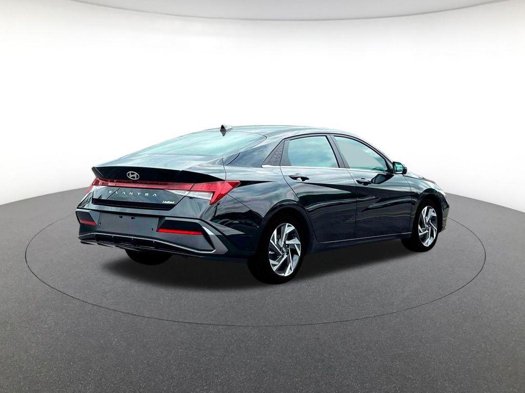 new 2025 Hyundai Elantra car, priced at $27,217
